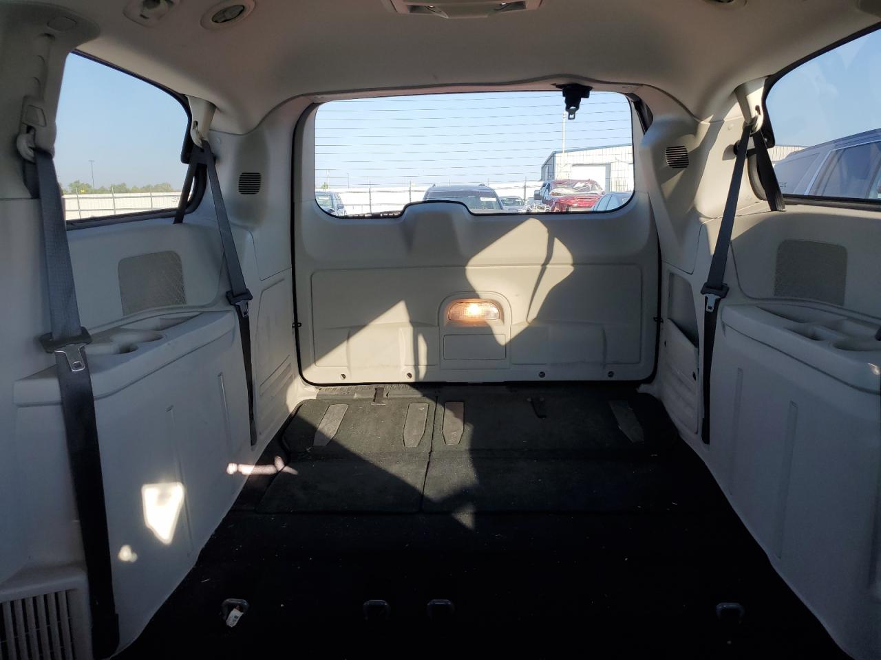 2010 Dodge Grand Caravan Crew VIN: 2D4RN6DX5AR462681 Lot: 80545845