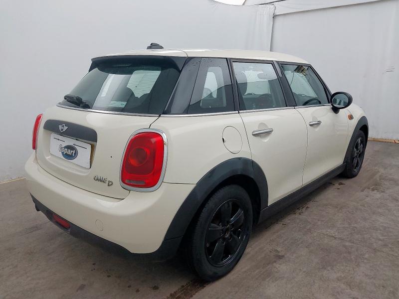 2015 MINI ONE D 