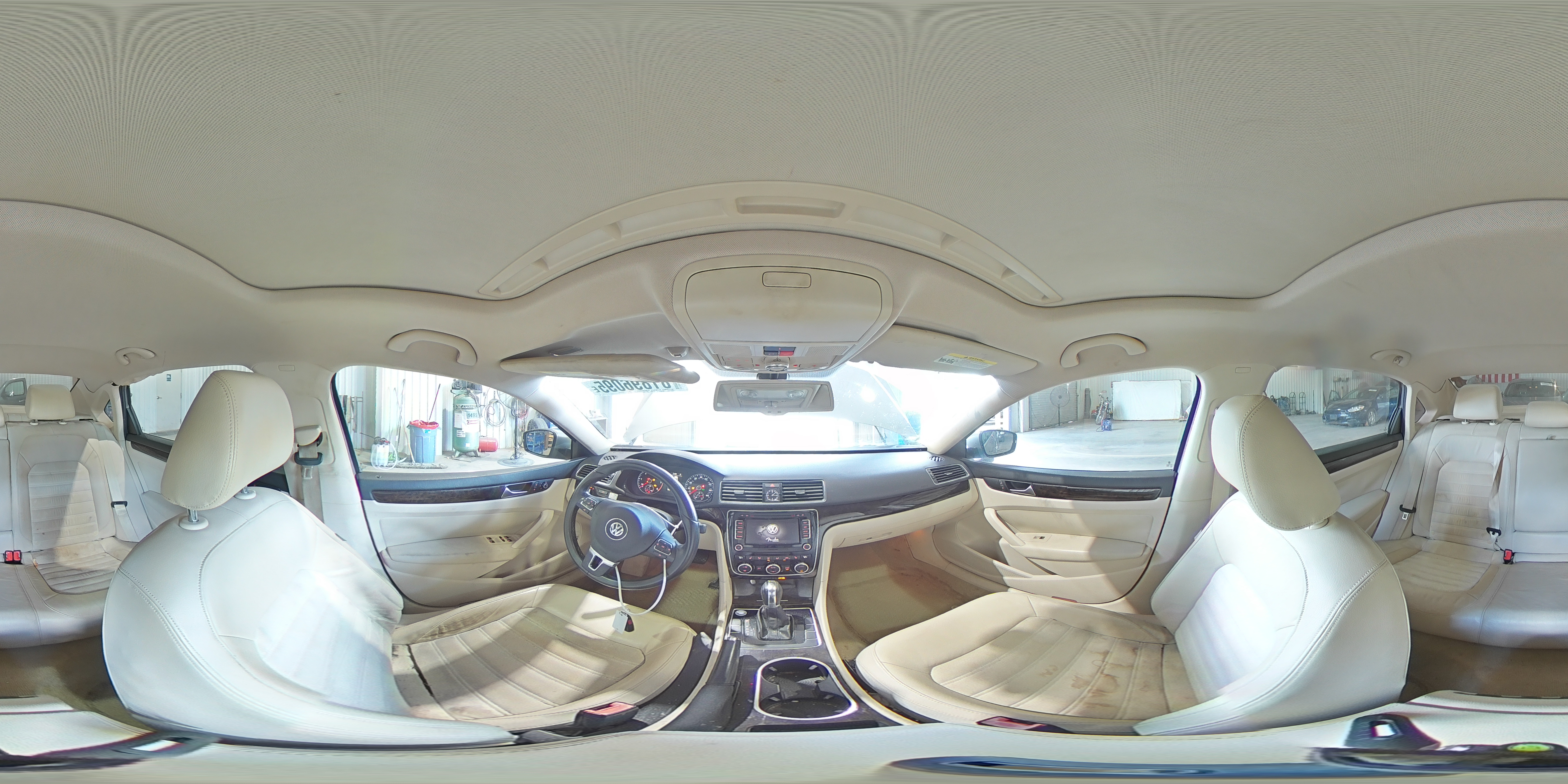 2014 Volkswagen Passat Sel VIN: 1VWCN7A38EC044735 Lot: 81896095