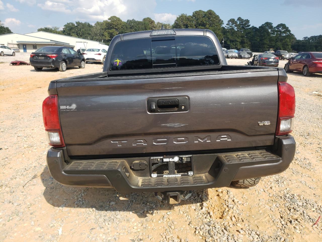 2018 Toyota Tacoma Double Cab VIN: 5TFAZ5CN8JX069705 Lot: 81213655