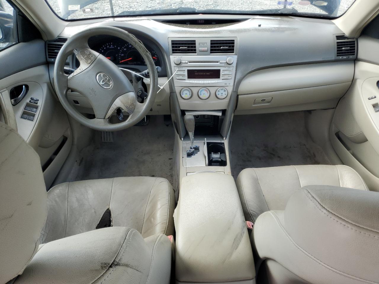 2010 Toyota Camry Base VIN: 4T1BF3EK4AU115404 Lot: 81871055