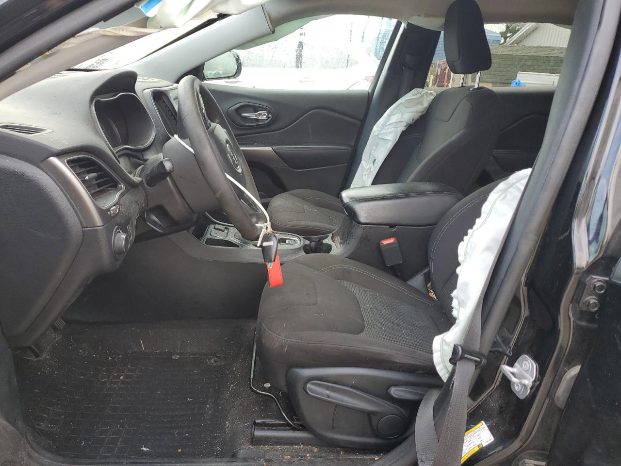 2020 Jeep Cherokee Latitude VIN: 1C4PJLCB2LD547505 Lot: 81244115