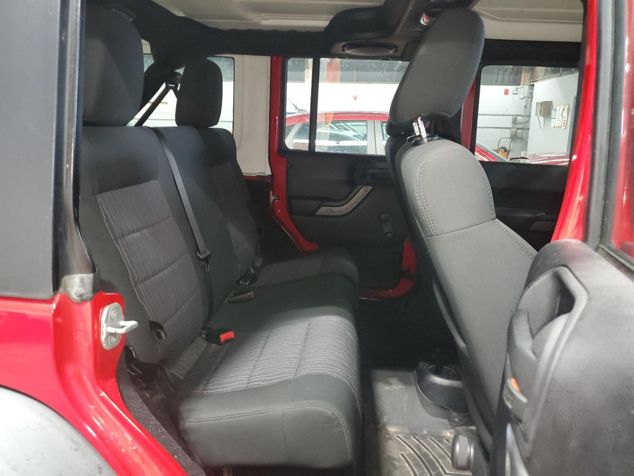 2011 Jeep Wrangler Unlimited Sport VIN: 1J4BA3H15BL610590 Lot: 83758725