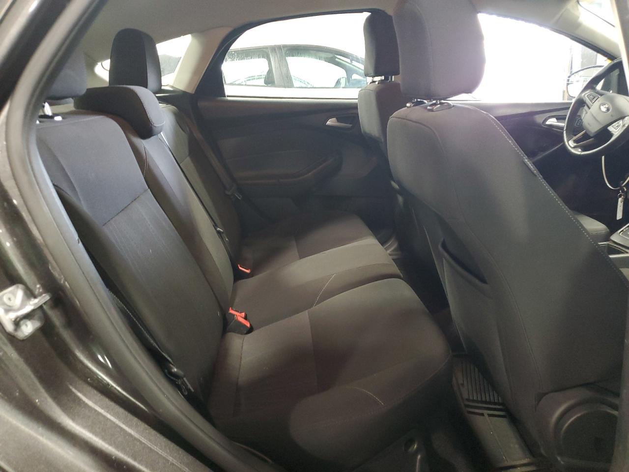 2015 Ford Focus Se VIN: 1FADP3K27FL231746 Lot: 81337665