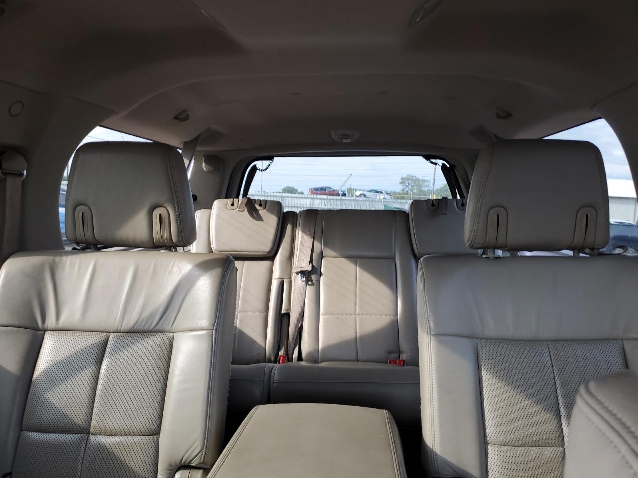 2010 Lincoln Navigator L VIN: 5LMJJ3J58AEJ04620 Lot: 81391925