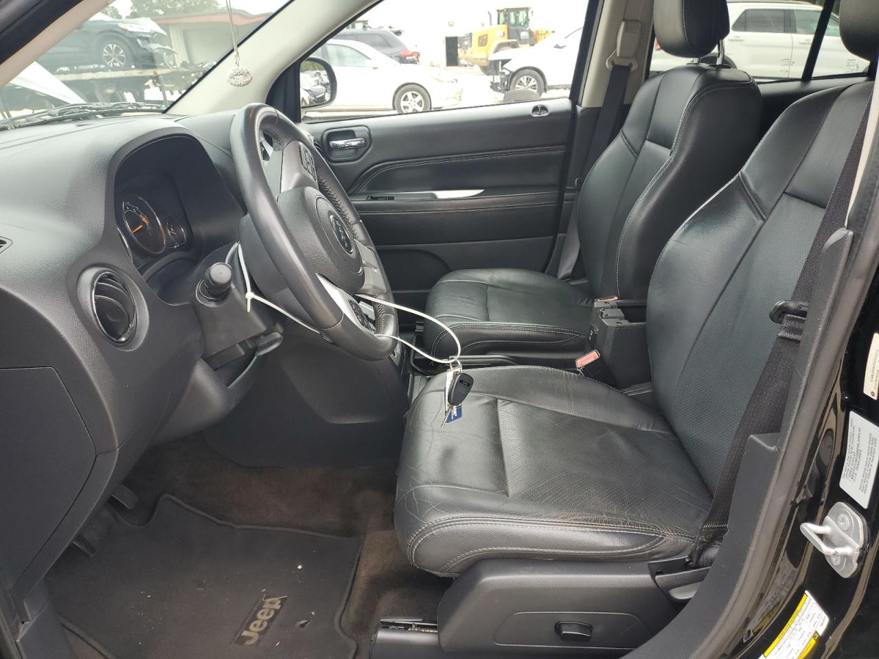 2015 Jeep Compass Latitude VIN: 1C4NJDEB0FD272277 Lot: 71917445