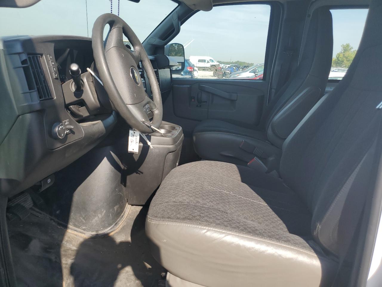 2019 Chevrolet Express G2500 VIN: 1GCWGAFG2K1319736 Lot: 80499055