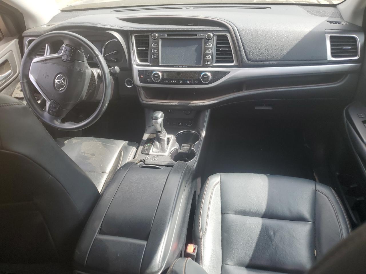 2016 Toyota Highlander Xle VIN: 5TDJKRFH2GS270967 Lot: 81683395