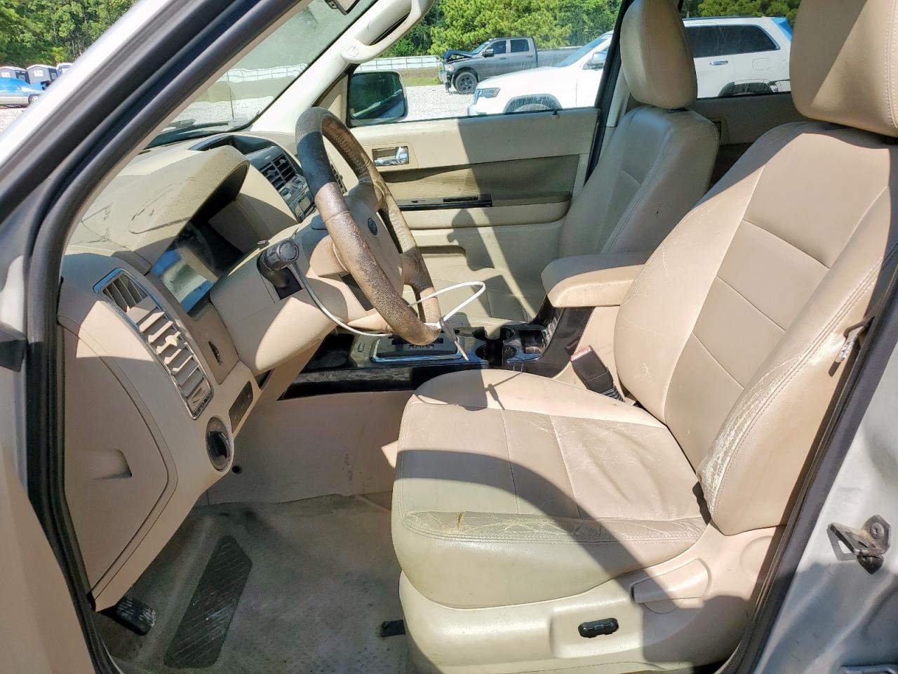 2009 Ford Escape Limited VIN: 1FMCU04G09KA18620 Lot: 71168885