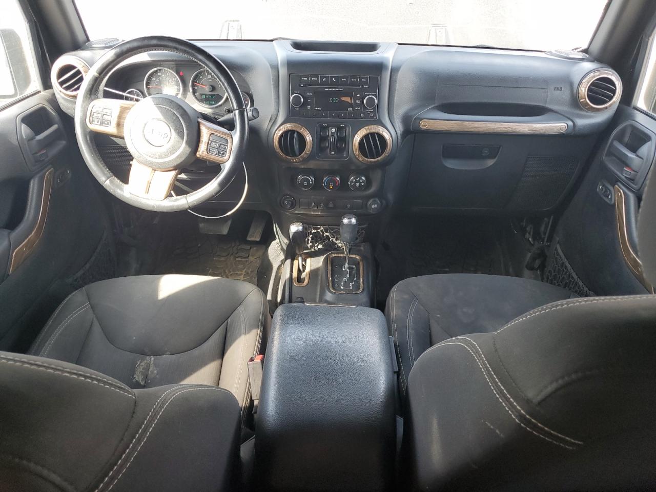 2016 Jeep Wrangler Unlimited Sahara VIN: 1C4BJWEGXGL175136 Lot: 70190665