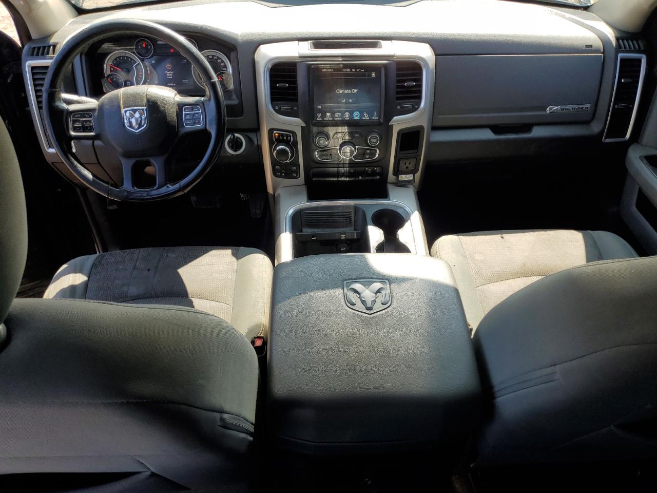 2017 Ram 1500 Slt VIN: 3C6RR7LT9HG746764 Lot: 70769095