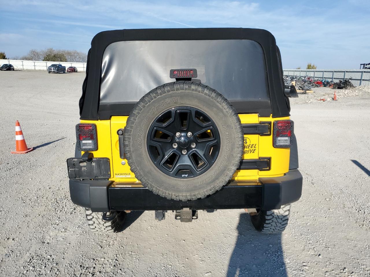 2015 Jeep Wrangler Sport VIN: 1C4AJWAG6FL665492 Lot: 81221655