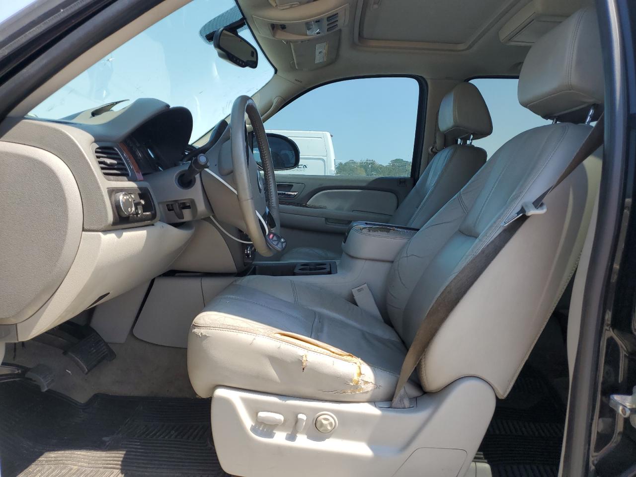 2007 Chevrolet Suburban C1500 VIN: 3GNFC16077G307421 Lot: 80148135