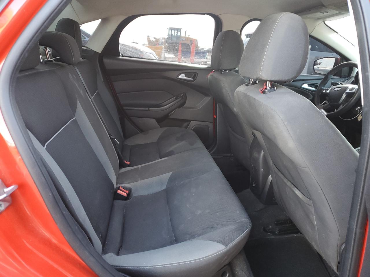 2014 Ford Focus Se VIN: 1FADP3F26EL318286 Lot: 83986035