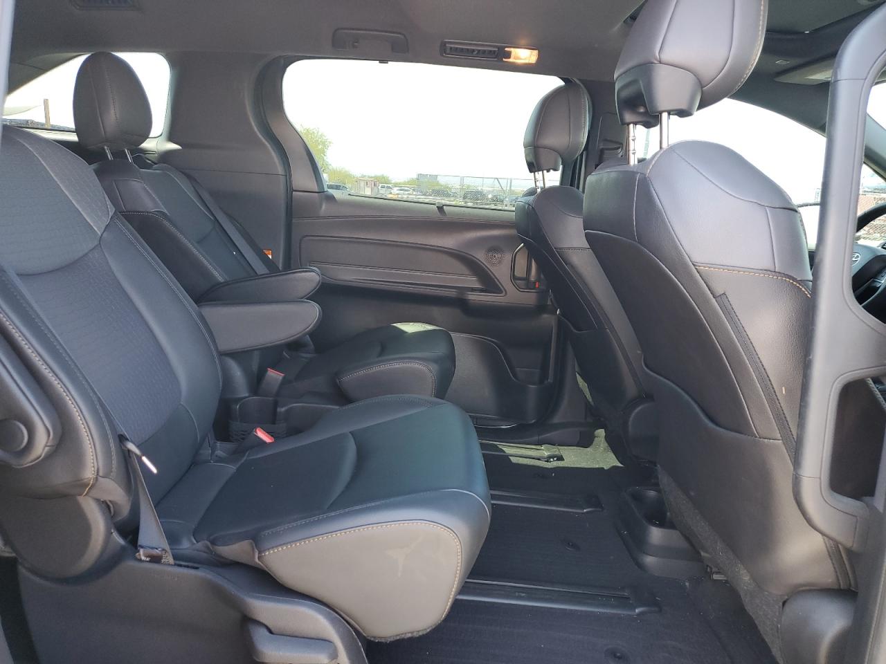 2022 Toyota Sienna Xle VIN: 5TDASKFC0NS057881 Lot: 71930875