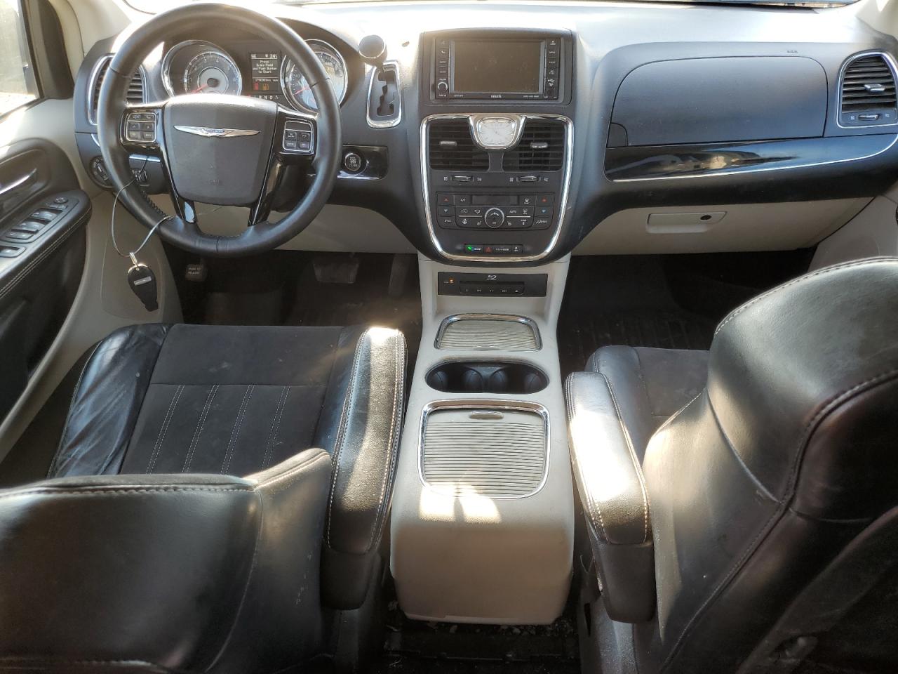 2015 Chrysler Town & Country Limited VIN: 2C4RC1JG1FR720406 Lot: 80830375