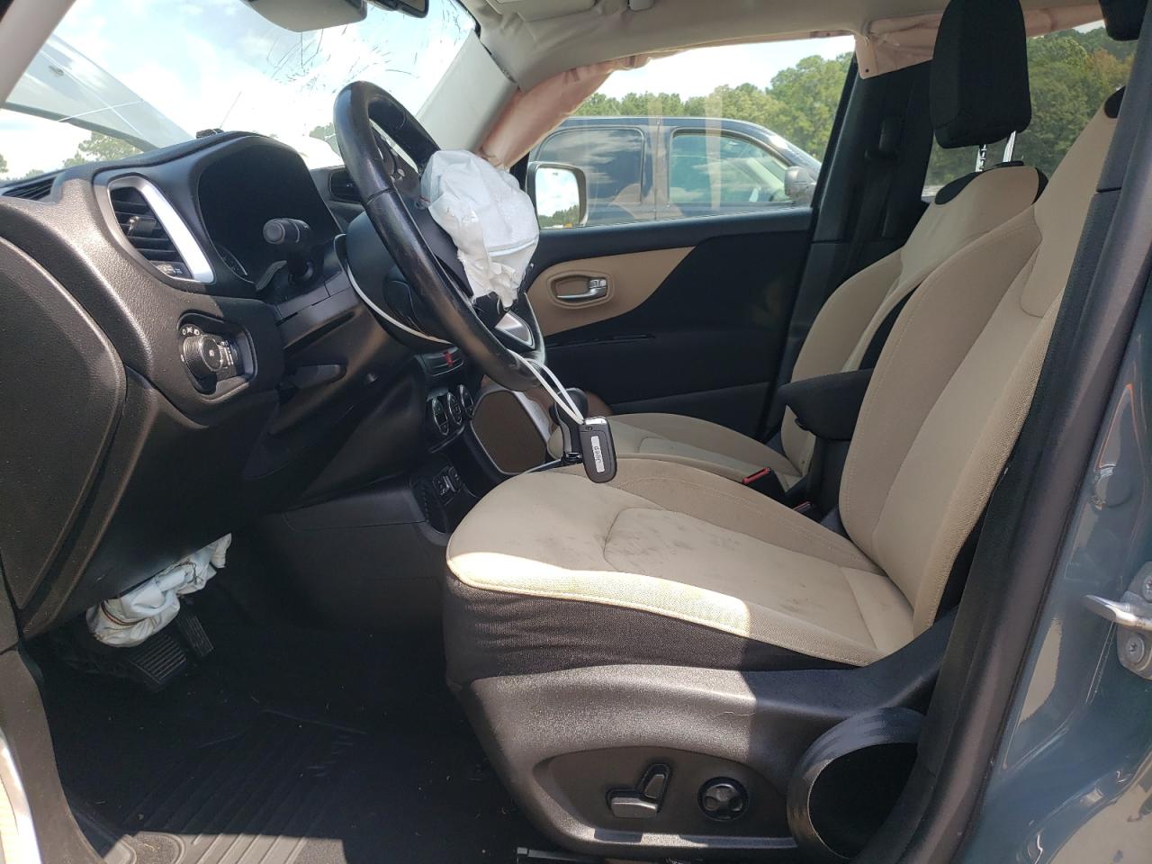 2017 Jeep Renegade Latitude VIN: ZACCJABBXHPE56821 Lot: 71352365