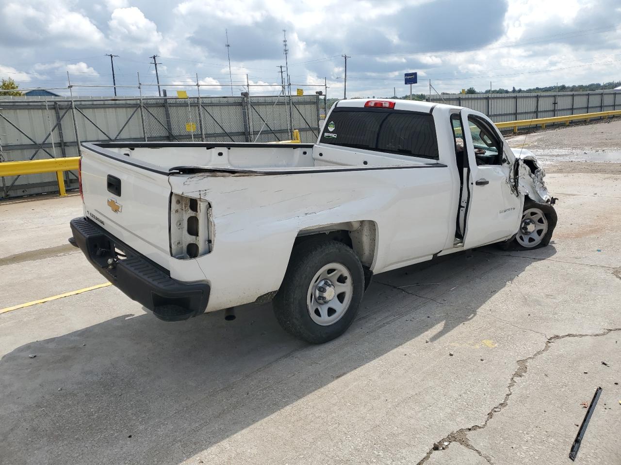 2017 Chevrolet Silverado C1500 VIN: 1GCNCNEH0HZ302727 Lot: 82095345