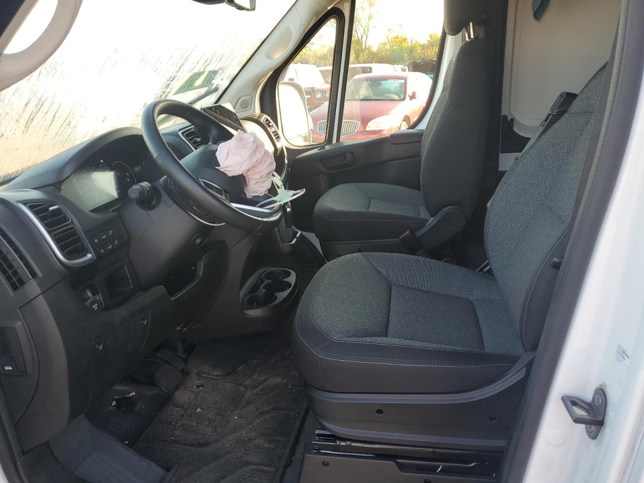 2024 Ram Promaster 2500 2500 High VIN: 3C6LRVDG7RE126004 Lot: 71455815