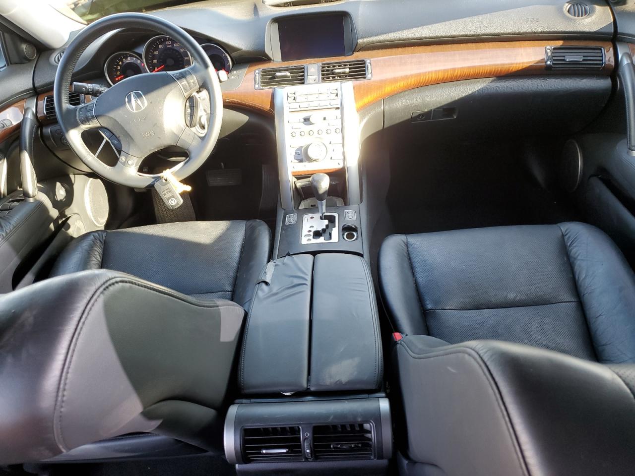 2005 Acura Rl VIN: JH4KB16535C015785 Lot: 81930365