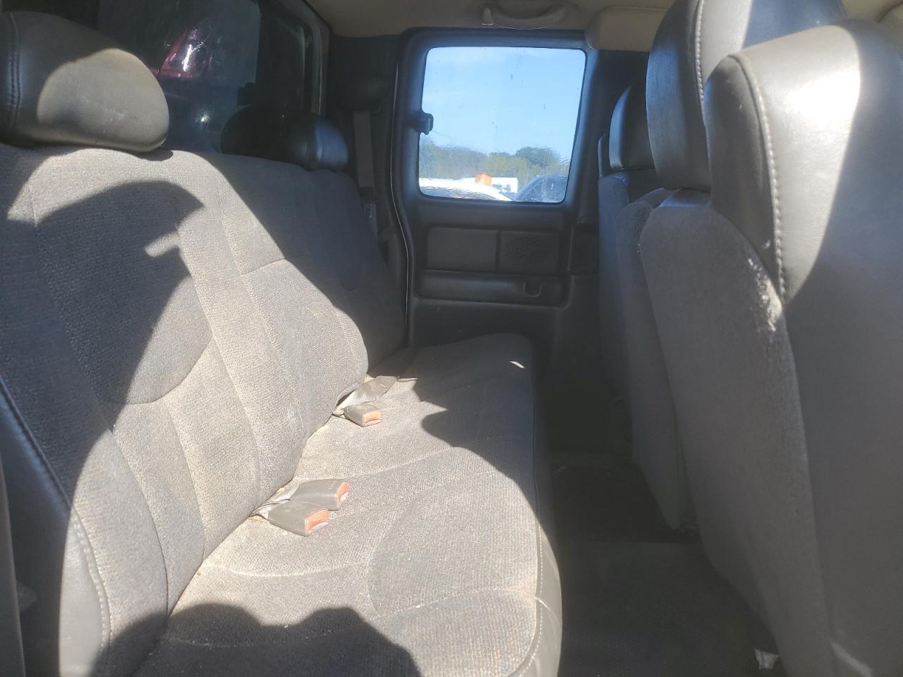 2003 Chevrolet Silverado C2500 Heavy Duty VIN: 1GCHC29U93E360998 Lot: 80368035