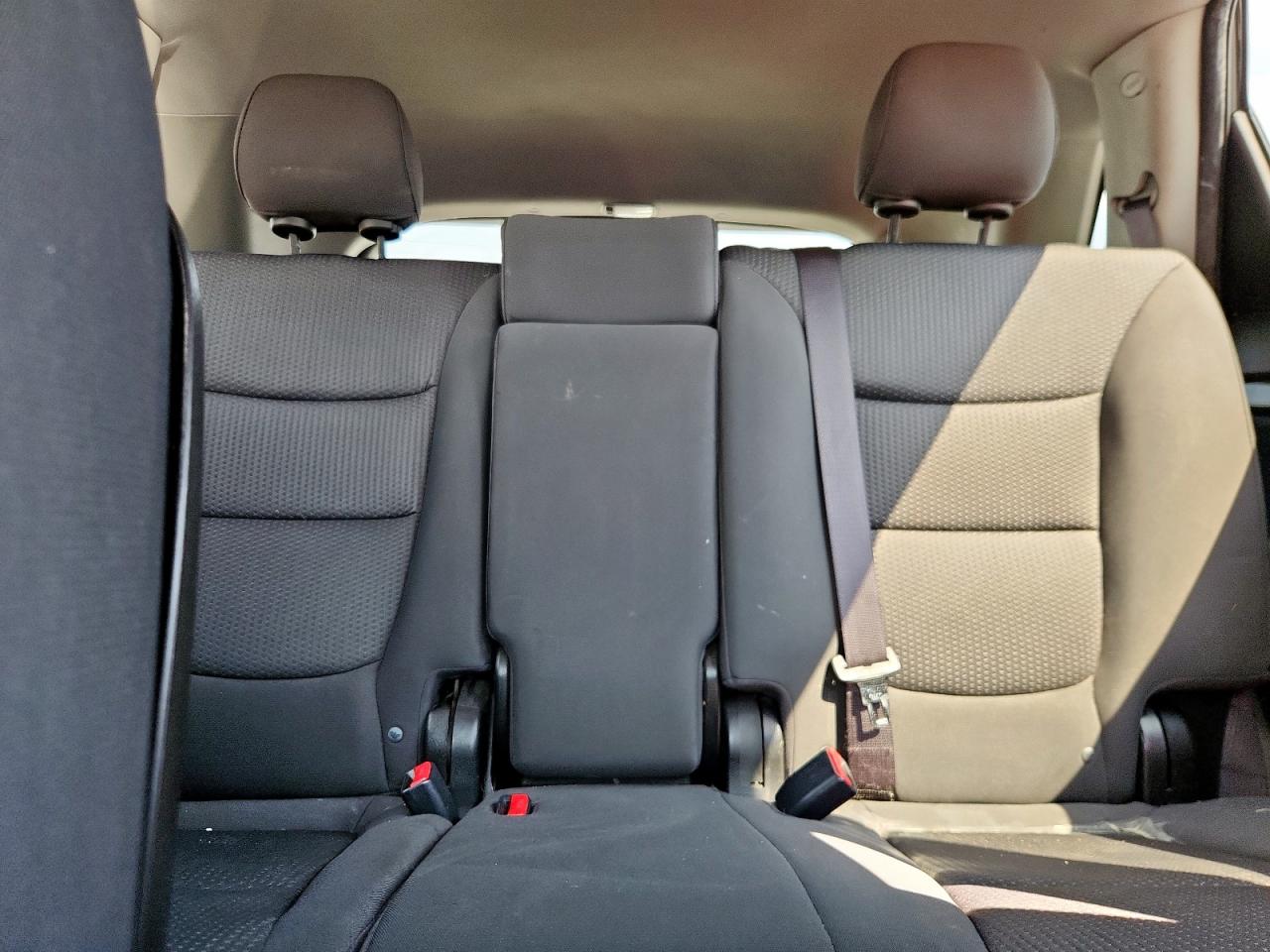 2012 Kia Sorento Base VIN: 5XYKTCA65CG195144 Lot: 80745045