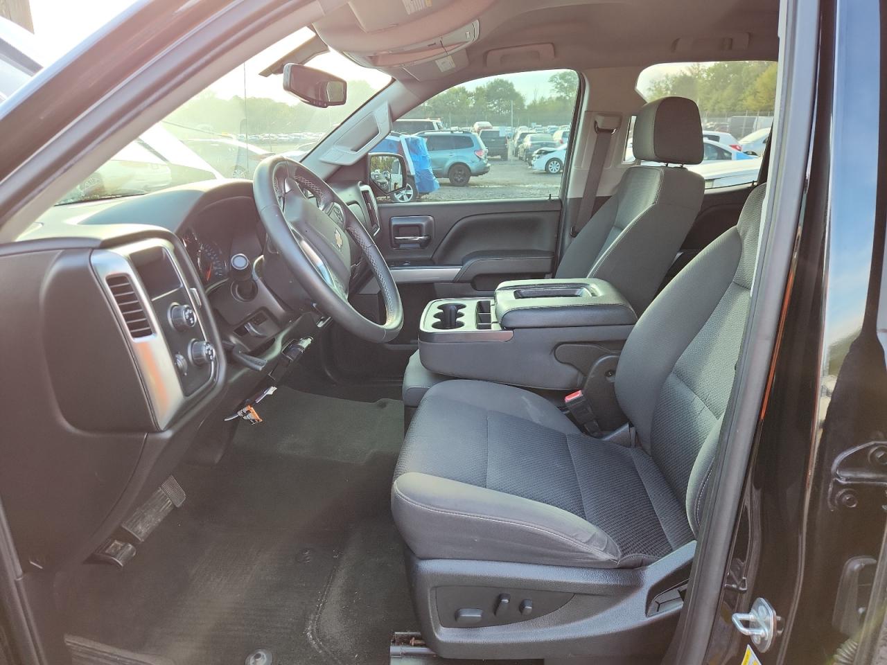 2017 Chevrolet Silverado K1500 Lt VIN: 1GCVKREC5HZ332241 Lot: 80271015