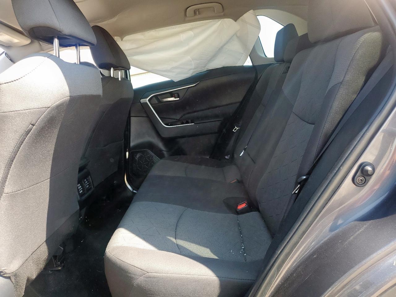 2022 Toyota Rav4 Xle VIN: 2T3W1RFV3NW205197 Lot: 80153275