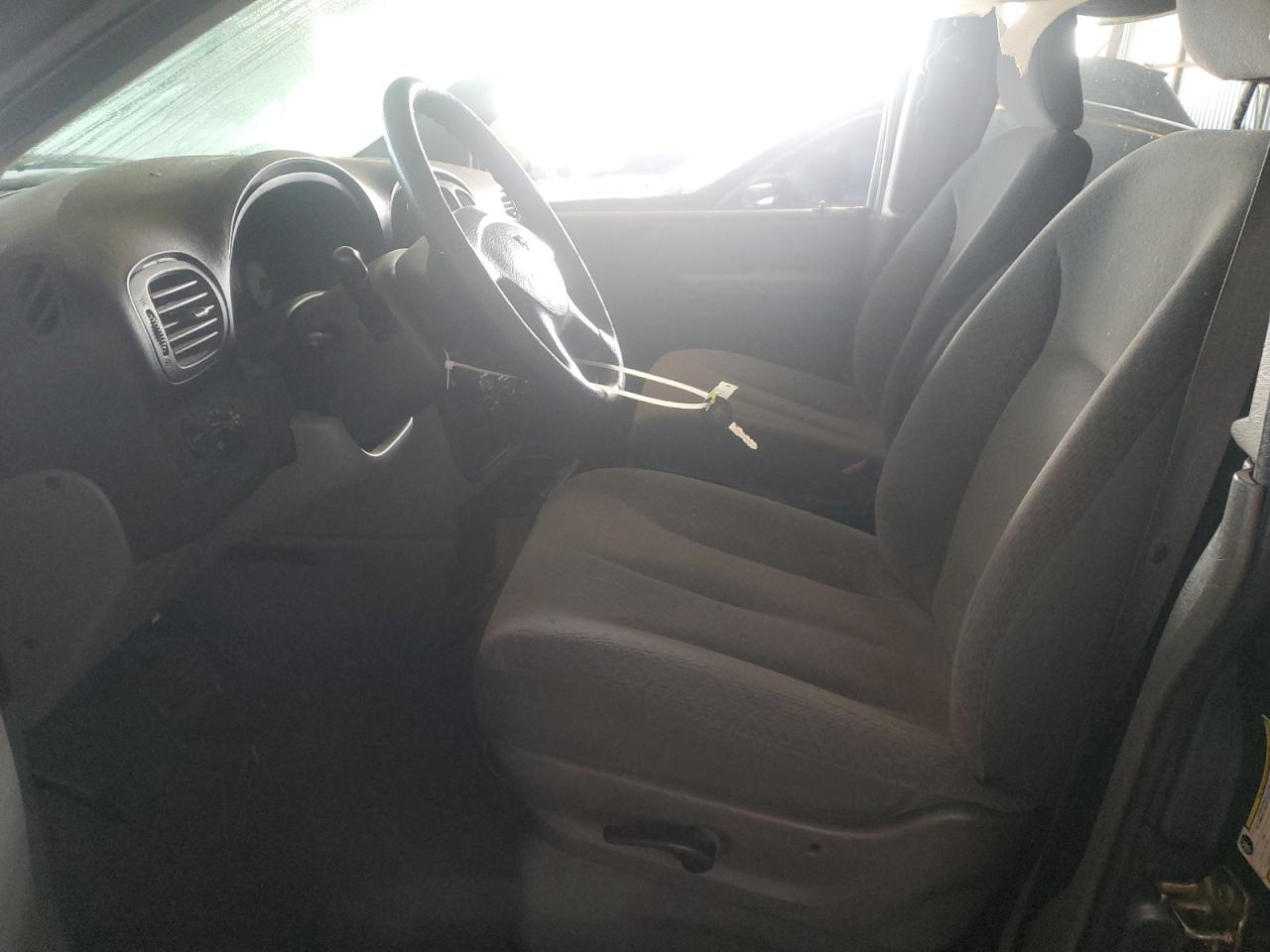 2005 Dodge Grand Caravan Se VIN: 1D4GP24R35B402138 Lot: 84296415