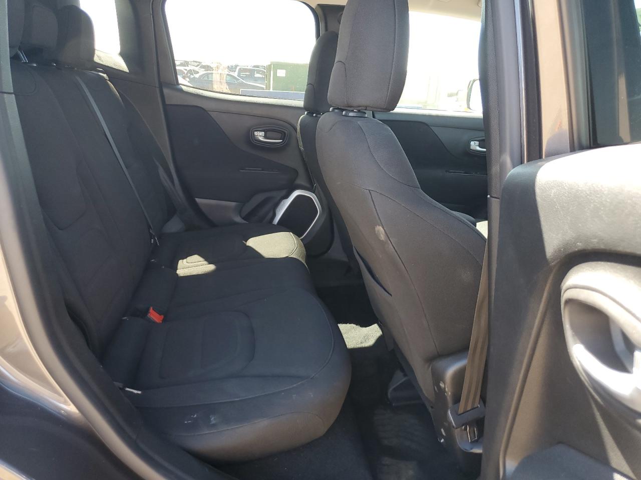2019 Jeep Renegade Latitude VIN: ZACNJBBBXKPJ99095 Lot: 71840335