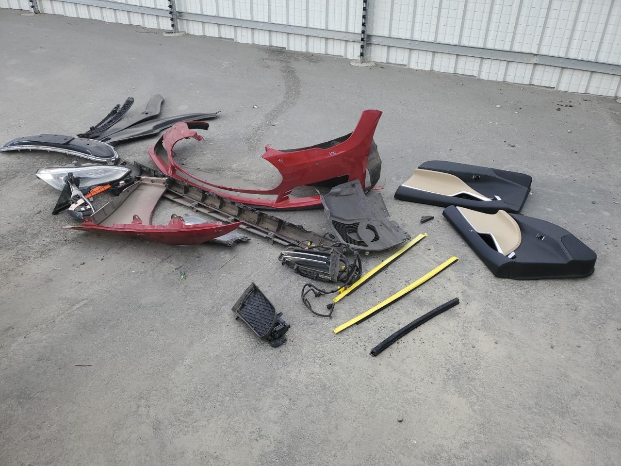 2015 Tesla Model S 85 VIN: 5YJSA1H11FF080167 Lot: 80018835