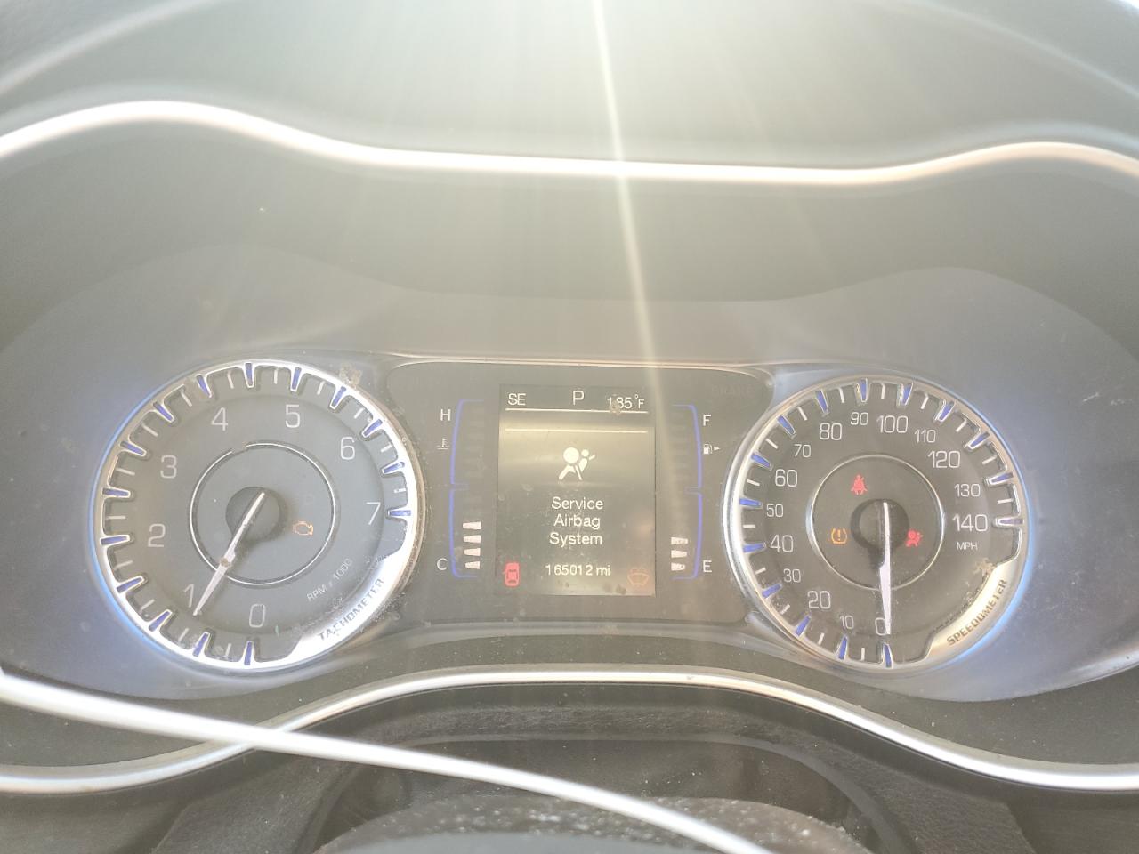 2015 Chrysler 200 Limited VIN: 1C3CCCAB0FN706682 Lot: 81027365