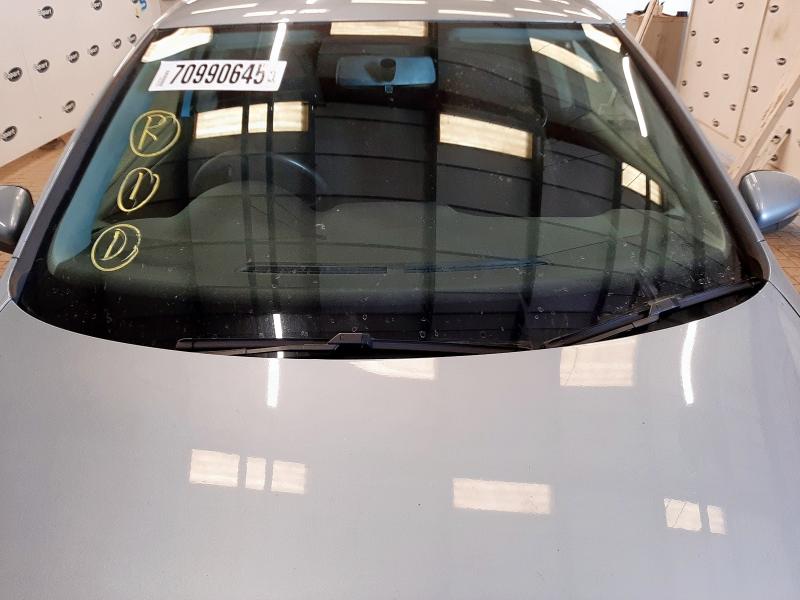 2009 VOLKSWAGEN GOLF S 