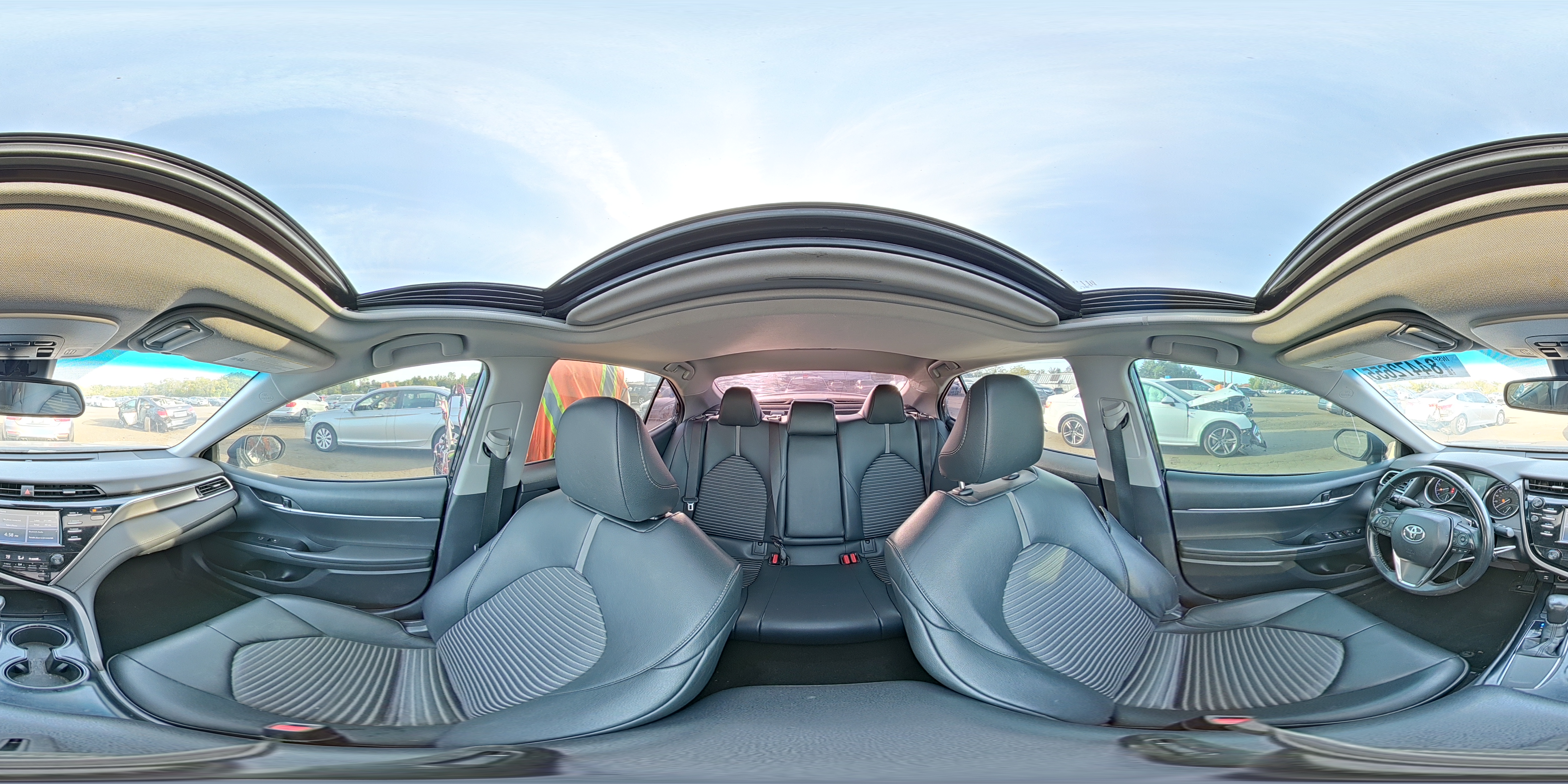 2018 Toyota Camry L VIN: 4T1B11HK3JU646558 Lot: 84472655