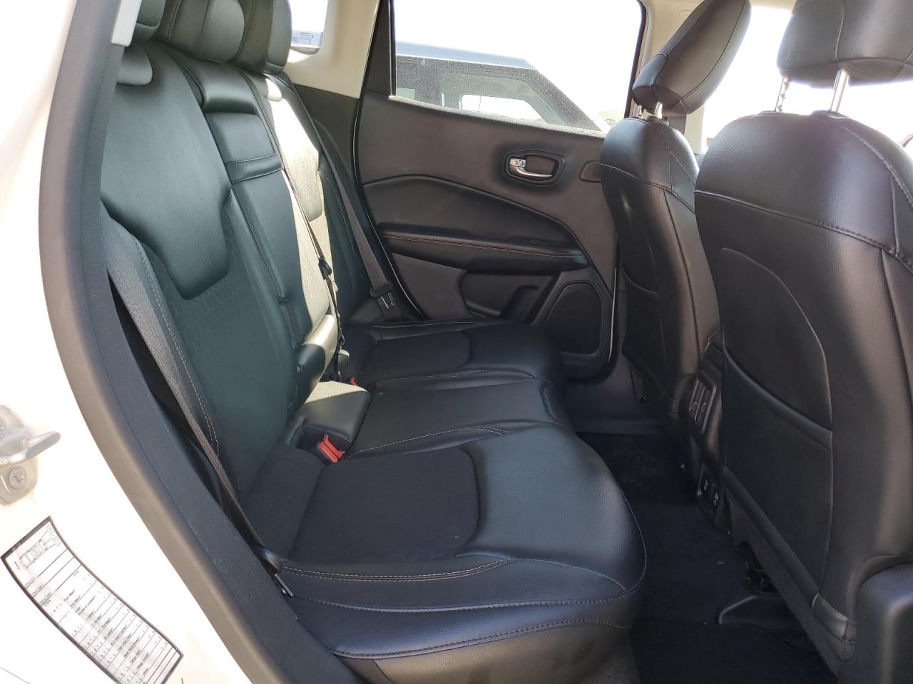 2018 Jeep Compass Latitude VIN: 3C4NJCBB3JT228808 Lot: 81861725