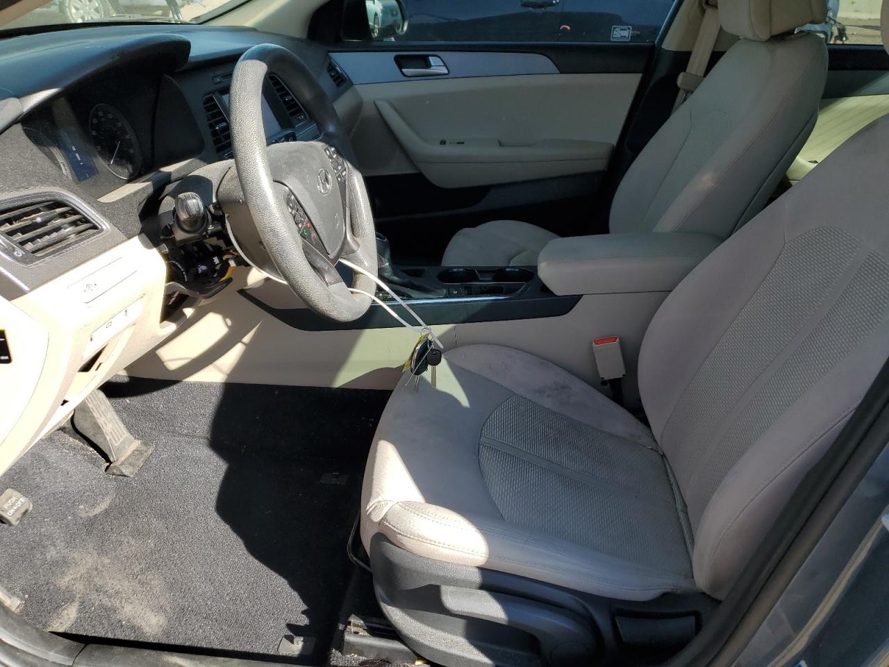 2017 Hyundai Sonata Se VIN: 5NPE24AF2HH555976 Lot: 84467945