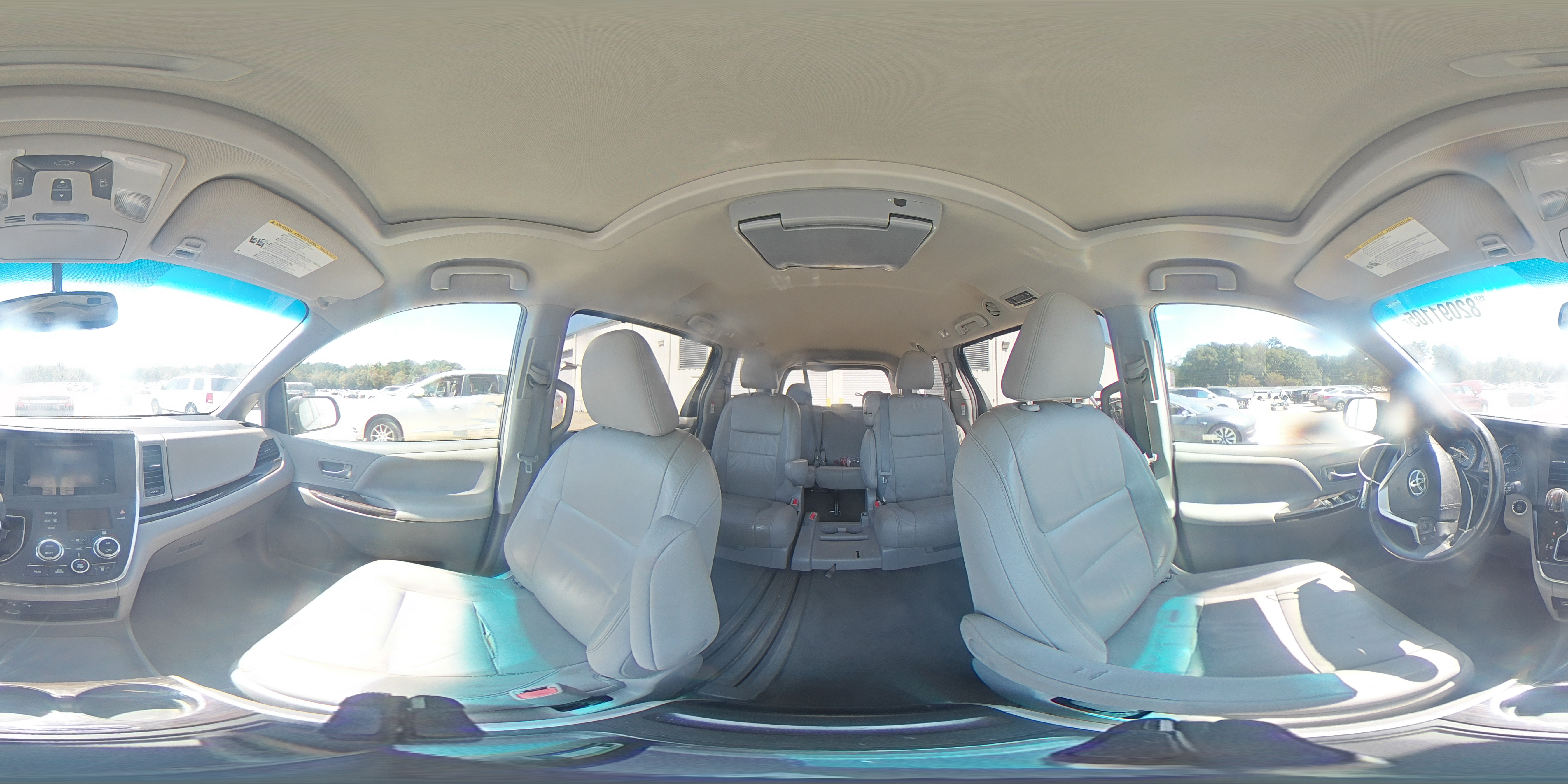 2015 Toyota Sienna Xle VIN: 5TDYK3DC7FS617615 Lot: 82091105