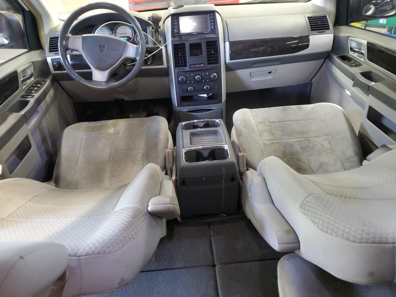 2010 Dodge Grand Caravan Crew VIN: 2D4RN6DX1AR390412 Lot: 81151555