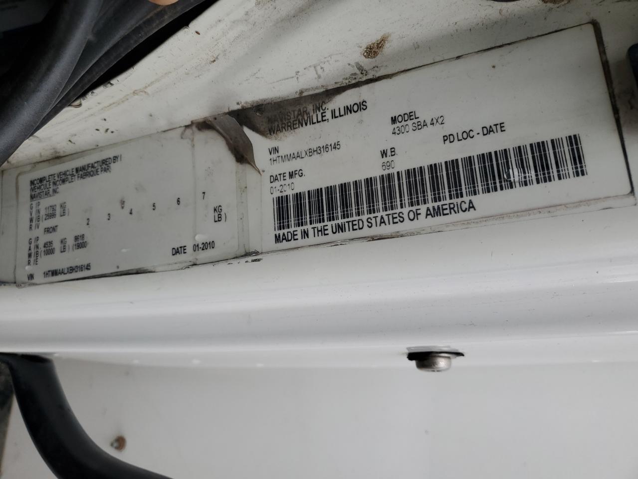 2011 International 4300 Chipper Truck VIN: 1HTMMAALXBH316145 Lot: 72010075