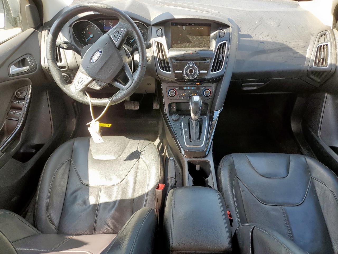 2018 Ford Focus Titanium VIN: 1FADP3N28JL233140 Lot: 84275095