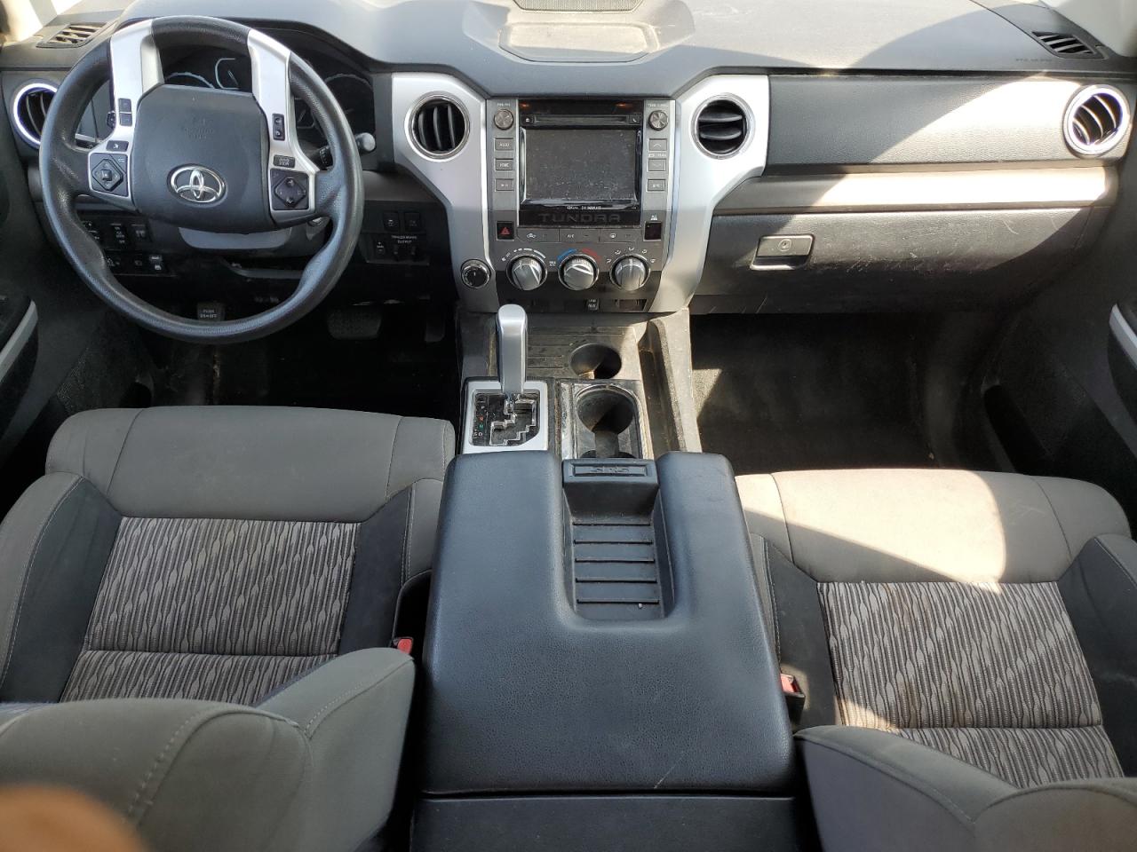 2018 Toyota Tundra Crewmax Sr5 VIN: 5TFDW5F13JX717899 Lot: 81324005