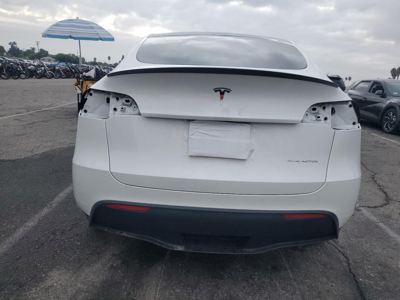 2023 Tesla Model Y VIN: 7SAYGDEE4PF624392 Lot: 81430885