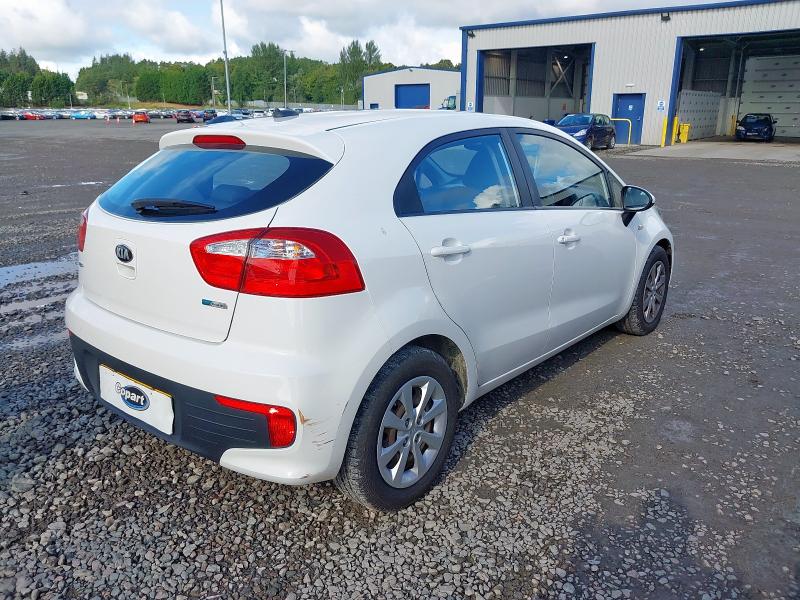 2015 KIA RIO 1