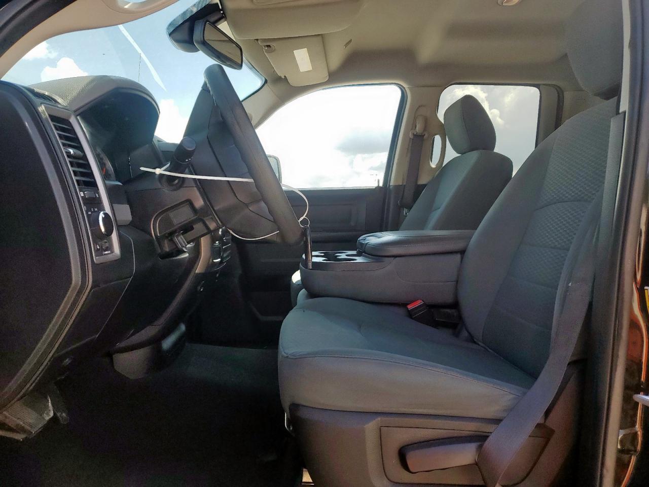 2020 Ram 1500 Classic Tradesman VIN: 1C6RR6FG0LS151697 Lot: 82094515