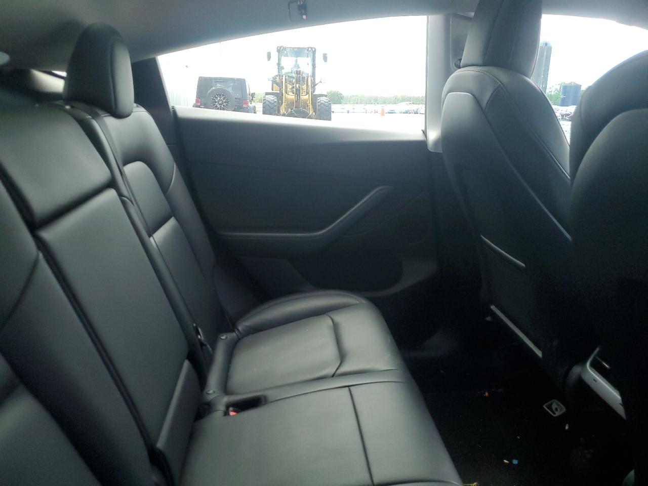 2022 Tesla Model Y VIN: 7SAYGDEF6NF510593 Lot: 70678035