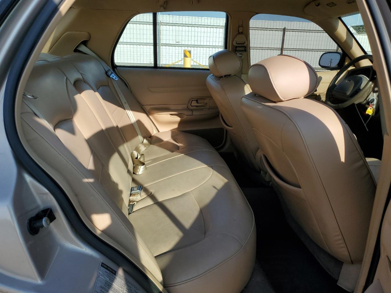 1998 Ford Crown Victoria Lx VIN: 2FAFP74W6WX110340 Lot: 71804755