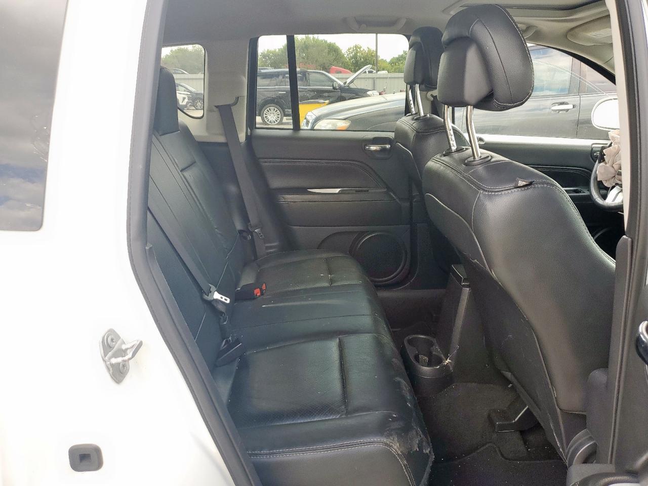 2017 Jeep Compass Latitude VIN: 1C4NJCEB4HD186354 Lot: 82139935