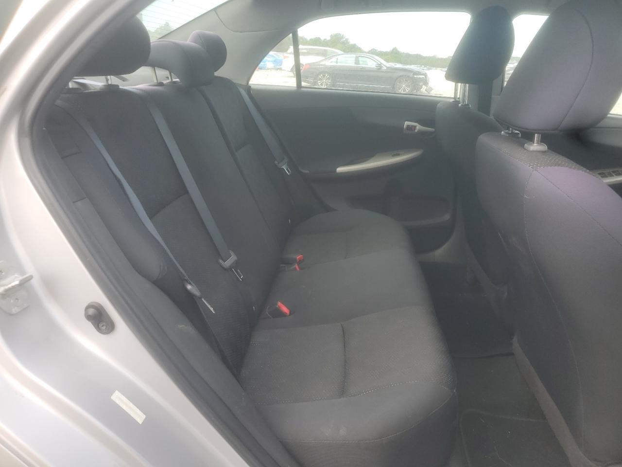 2010 Toyota Corolla Base VIN: 1NXBU4EE3AZ218187 Lot: 83969795