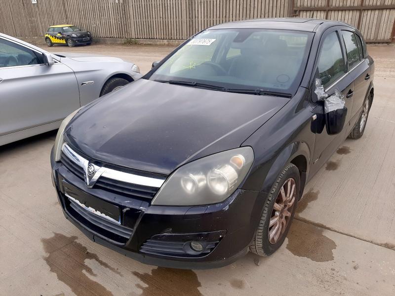 2005 VAUXHALL ASTRA DESIGN AUTO 1.8I 16V DESIGN 5DR AUTO for sale at Copart SANDY