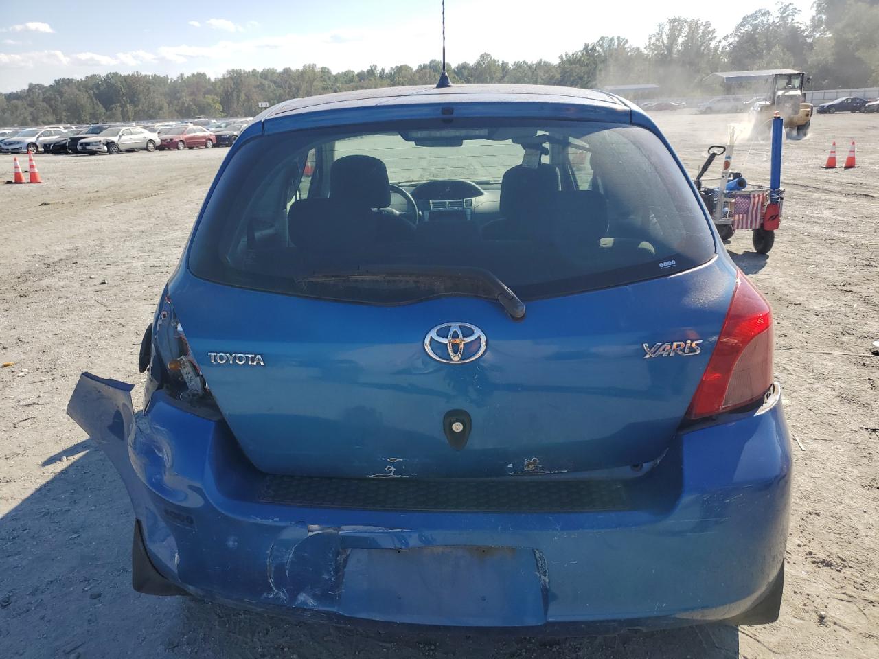 2008 Toyota Yaris VIN: JTDJT923085202312 Lot: 81199445